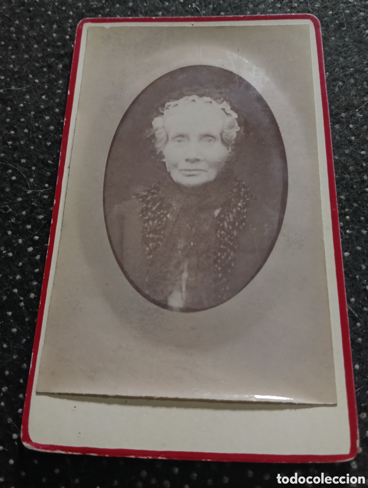 Fotograf&iacute;a antigua: 1865-1910 Fotograf&iacute;a Victoriana en cart&oacute;n de una se&ntilde;ora mide 11 x 6,5 aprox.