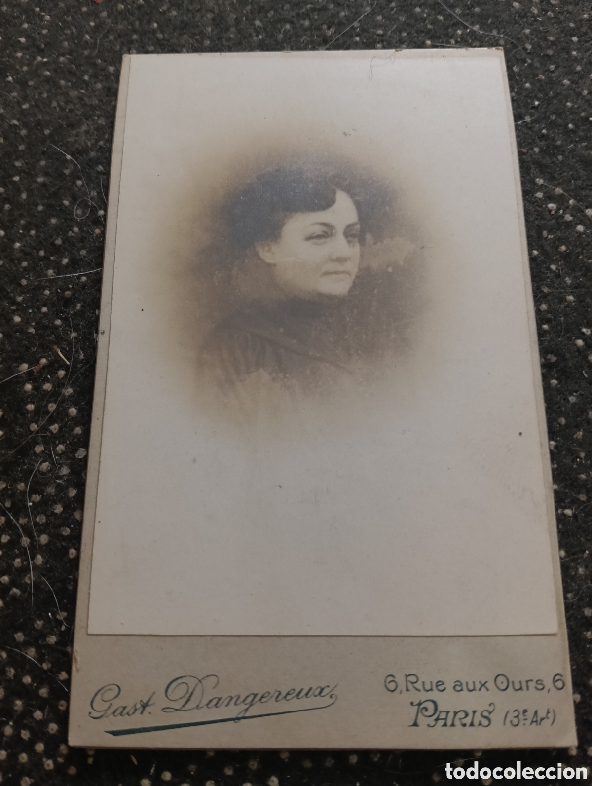 Fotograf&iacute;a antigua: 1865-1910 Fotograf&iacute;a Victoriana en cart&oacute;n de una se&ntilde;ora mide 11 x 6,5 aprox.