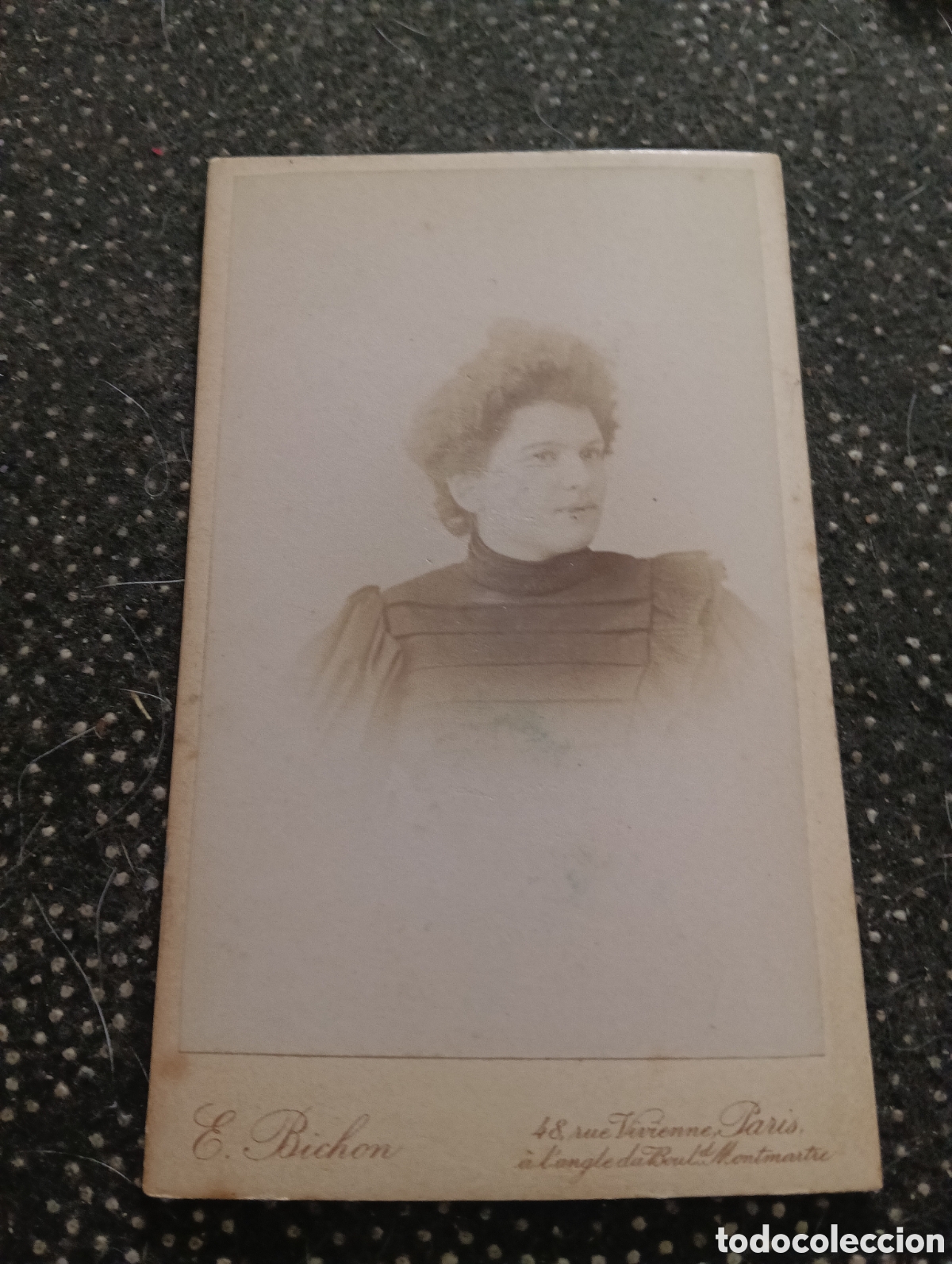 Fotograf&iacute;a antigua: 1865-1910 Fotograf&iacute;a Victoriana en cart&oacute;n de una se&ntilde;ora mide 11 x 6,5 aprox.