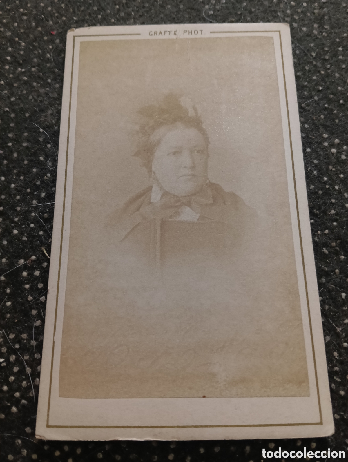 Fotograf&iacute;a antigua: 1865-1910 Fotograf&iacute;a Victoriana en cart&oacute;n de una se&ntilde;ora mide 11 x 6,5 aprox.