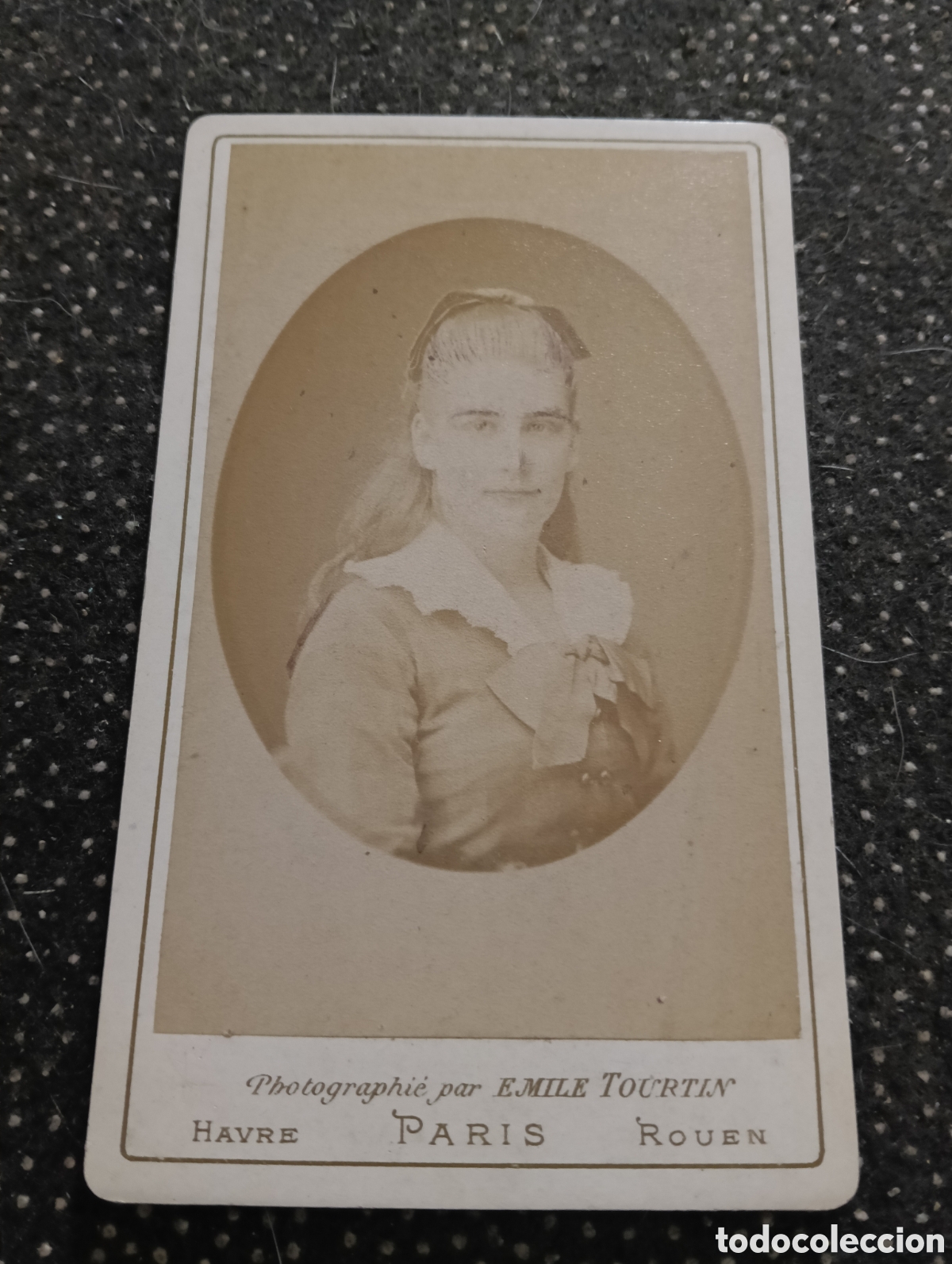 Fotograf&iacute;a antigua: 1865-1910 Fotograf&iacute;a Victoriana en cart&oacute;n de una se&ntilde;ora mide 11 x 6,5 aprox.