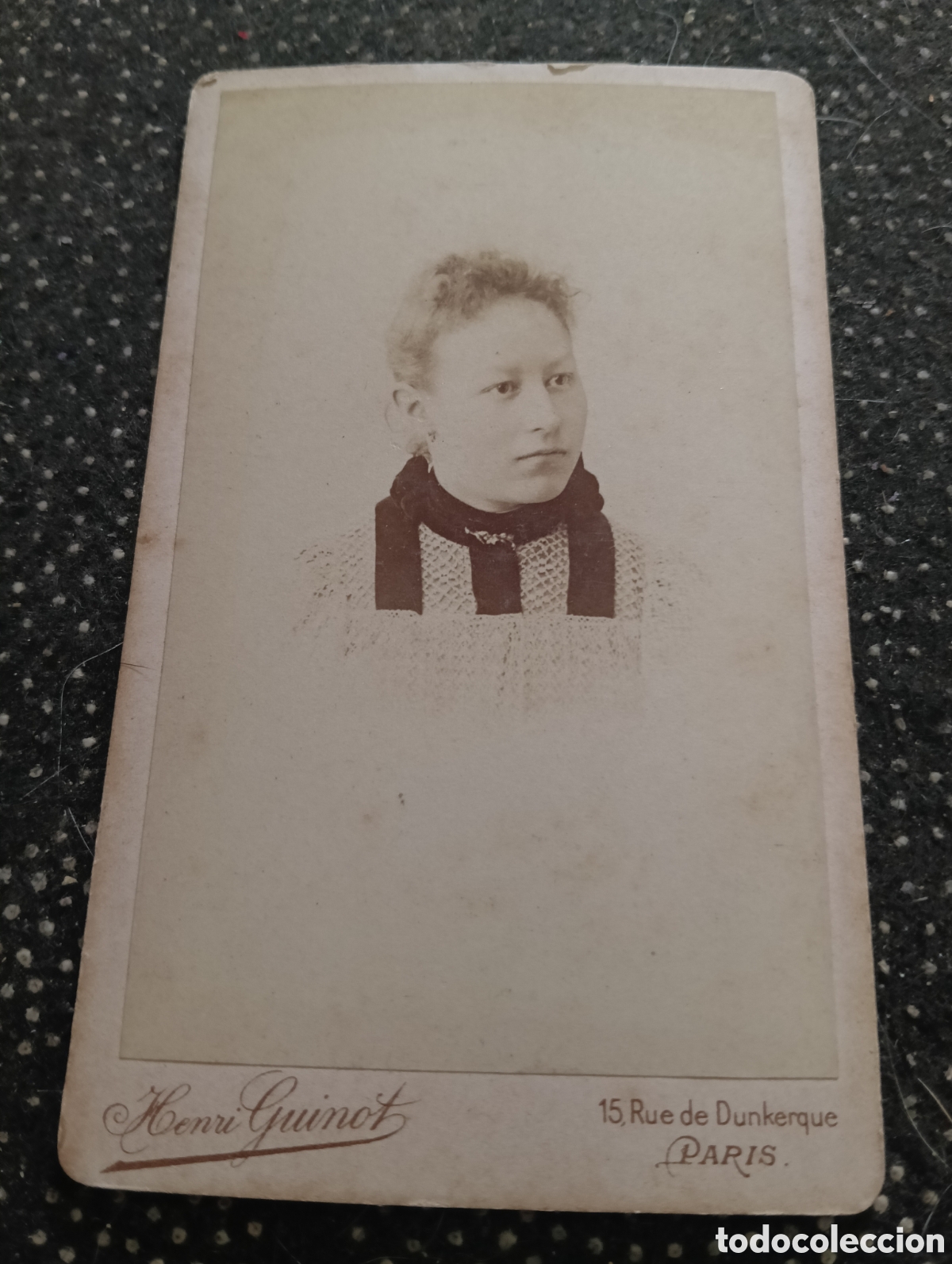 Fotograf&iacute;a antigua: 1865-1910 Fotograf&iacute;a Victoriana en cart&oacute;n de una se&ntilde;ora mide 11 x 6,5 aprox.