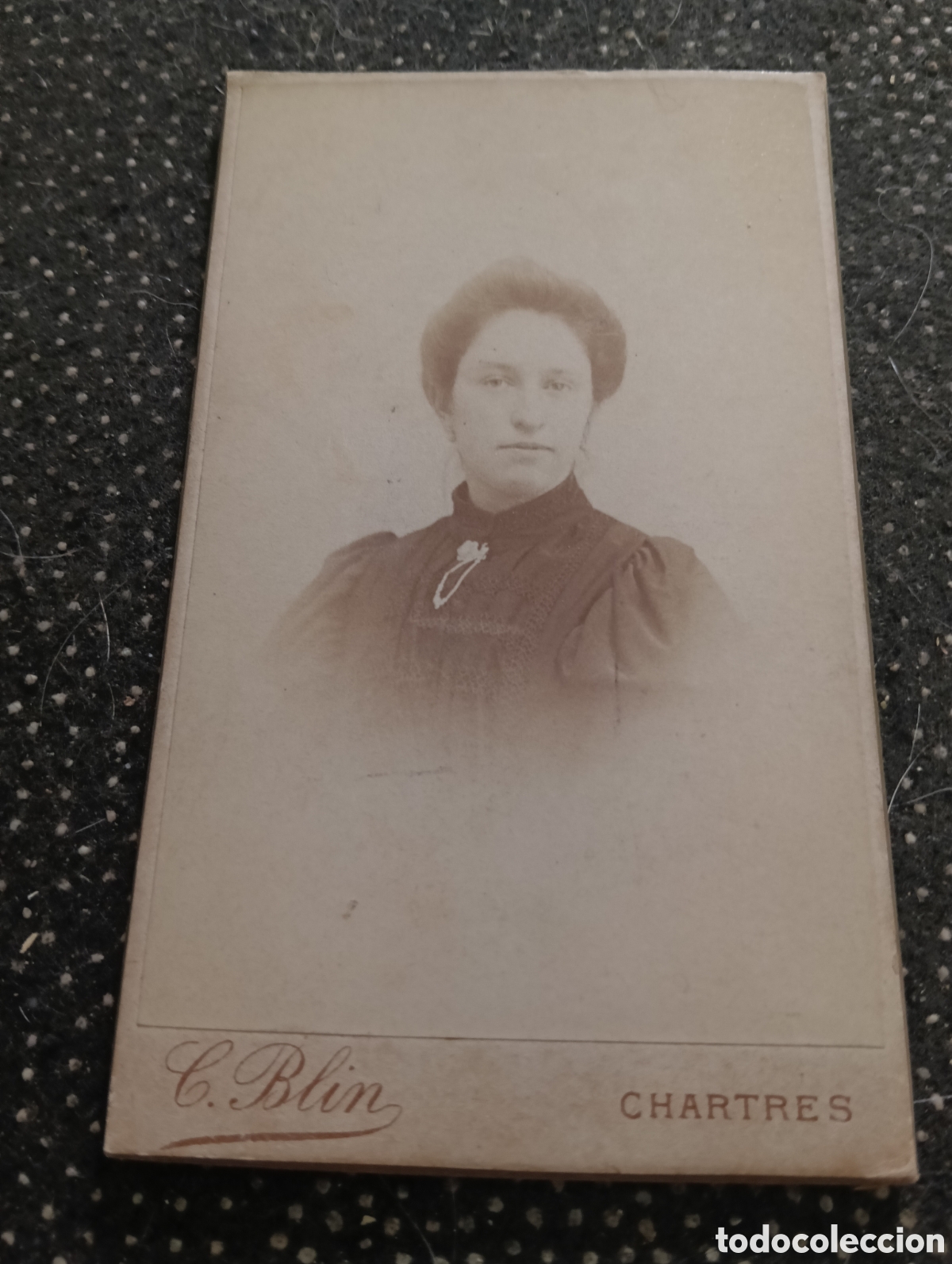 Fotograf&iacute;a antigua: 1865-1910 Fotograf&iacute;a Victoriana en cart&oacute;n de una se&ntilde;ora mide 11 x 6,5 aprox.