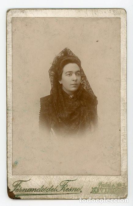Photographie ancienne: OVIEDO. ASTURIAS. FERNANDO DEL FRESNO, MUJER CON MANTILLA