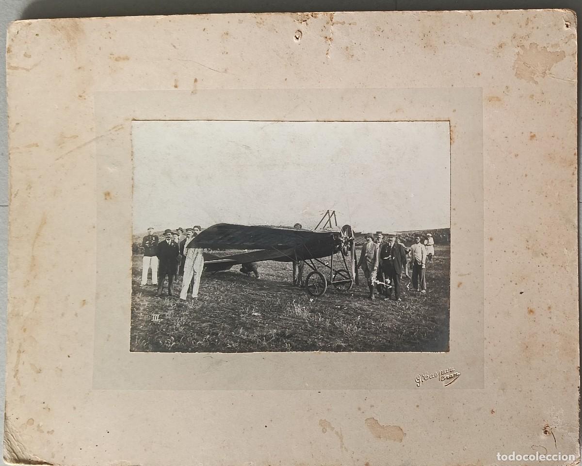 Fotografia antiga: AVIACION MONTADA SOBRE CARTON ORIGINAL TAMA&Ntilde;O 31 X 24 cm. IMAGEN 17.5 X 12.5 cm