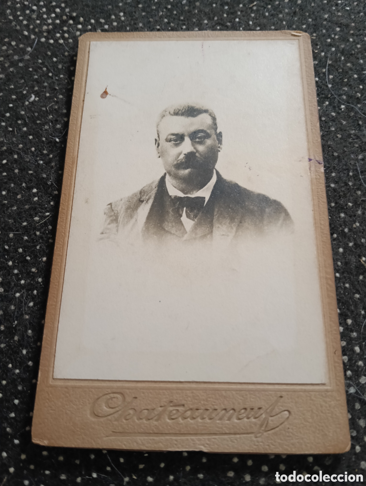 Fotograf&iacute;a antigua: 1865-1910 Fotograf&iacute;a Victoriana en cart&oacute;n de un se&ntilde;or de la &eacute;poca mide 11 x 6,5 aprox.