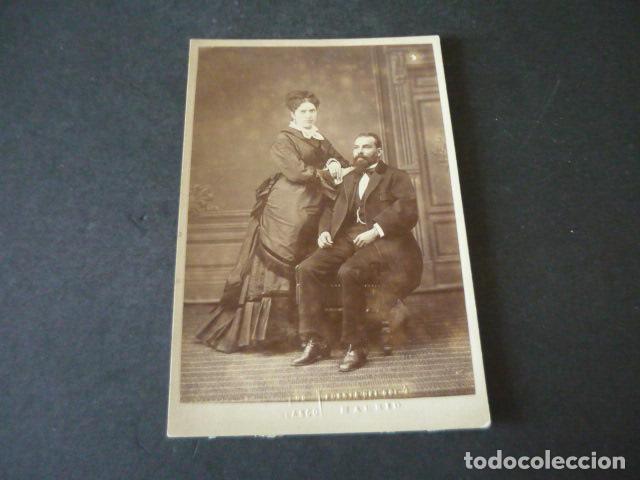 Fotograf&iacute;a antigua: RETRATO DE JUAN DE LARA Y SIMONA LABORDA EDUARDO BLAS FOTOGRAFO MADRID ALBUMINA SIGLO XIX 10 X 16 CM