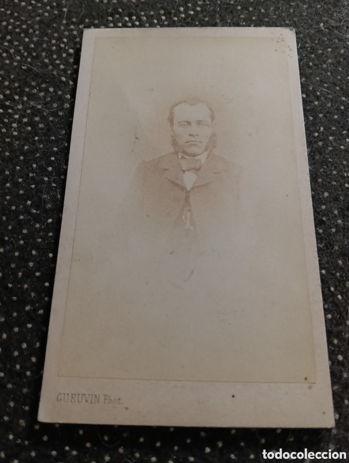 Fotograf&iacute;a antigua: 1865-1910 Fotograf&iacute;a Victoriana en cart&oacute;n de un se&ntilde;or de la &eacute;poca mide 11 x 6,5 aprox.