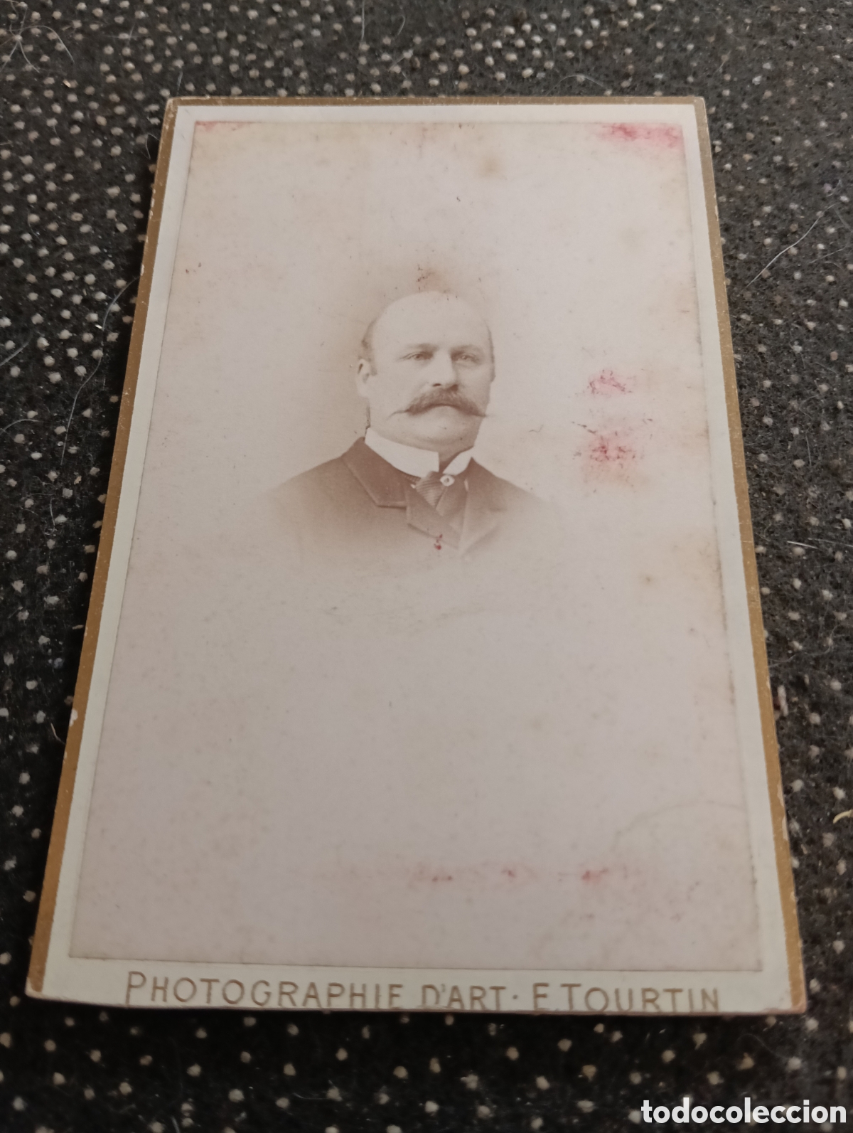 Fotograf&iacute;a antigua: 1865-1910 Fotograf&iacute;a Victoriana en cart&oacute;n de un se&ntilde;or de la &eacute;poca mide 11 x 6,5 aprox.
