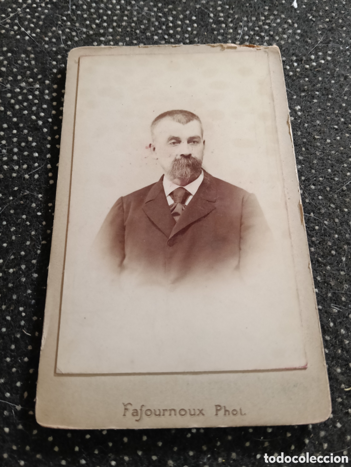 Fotograf&iacute;a antigua: 1865-1910 Fotograf&iacute;a Victoriana en cart&oacute;n de un se&ntilde;or de la &eacute;poca mide 11 x 6,5 aprox.