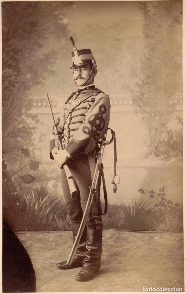 Fotograf&iacute;a antigua: Cazadores de Caballeria Alcantara Uniforme de gala - A&ntilde;o 1880 - Albumina original - Remington 1871