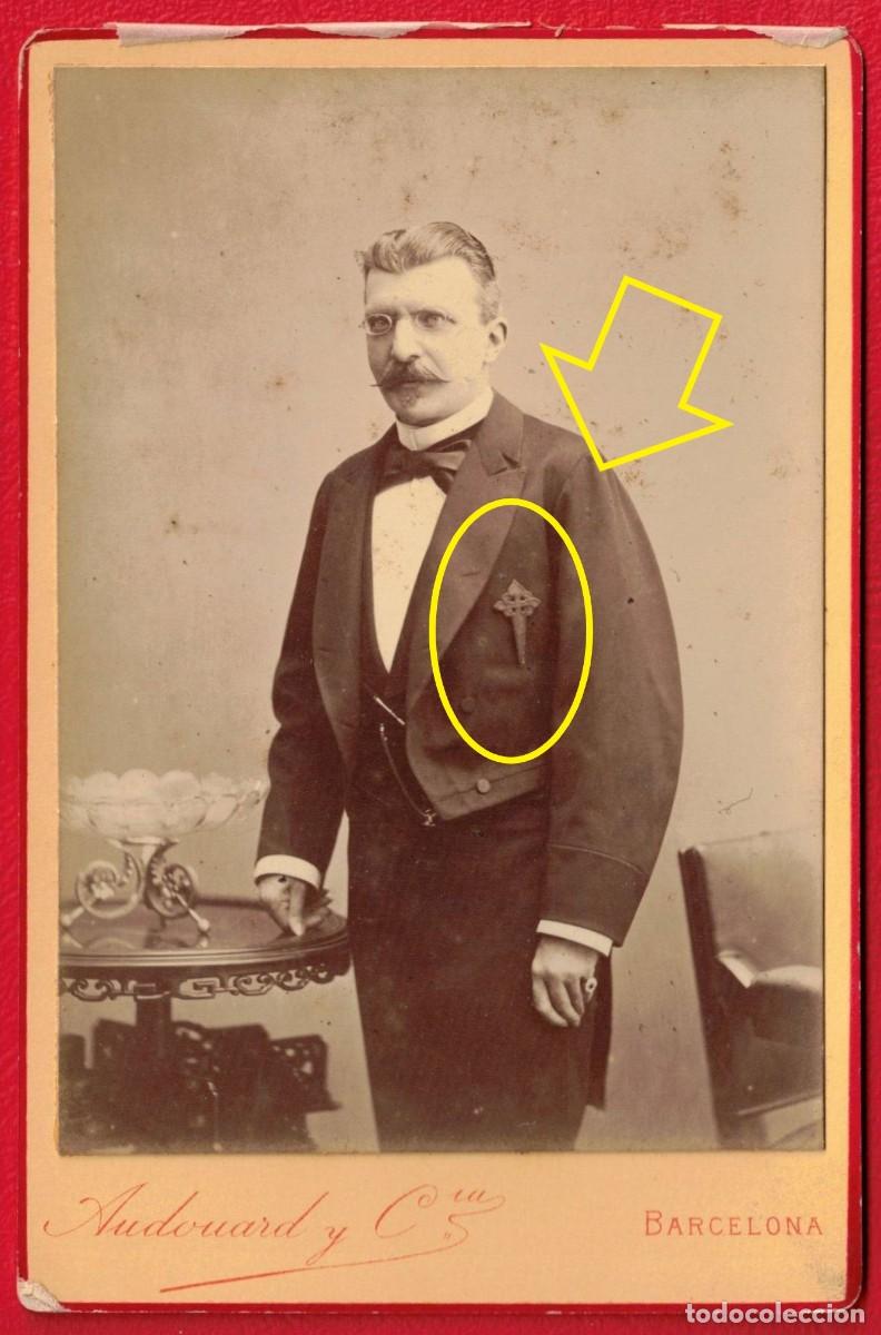 Fotograf&iacute;a antigua: Caballero de la Orden de Santiago - Audouard y C&iacute;a. Rambla del Centro, 17 Barcelona - Cabinet