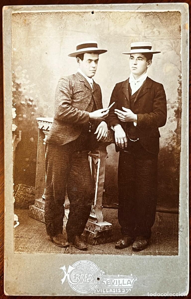 Antique Photography: ANTIGUA FOTOGRAFIA ALBUMINA DE DOS JOVENES EN SEVILLA, FOTOGRAFIA DE PEDRO HERRERA, FINALES S. XIX,