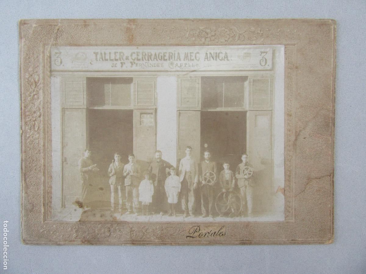 Fotograf&iacute;a antigua: Fotograf&iacute;a de un Taller de Cerrajer&iacute;a Mec&aacute;nica. F. Fern&aacute;ndez. Fot&oacute;grafo Portales. Puede ser Madrid