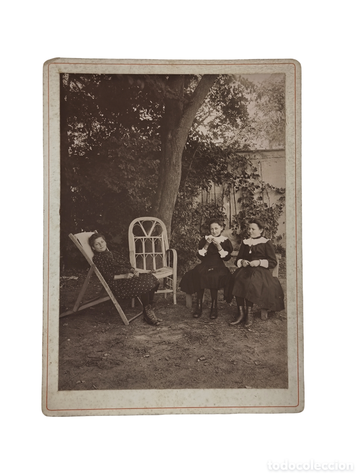Fotograf&iacute;a antigua: RETRATO FAMILIAR EN JARD&Iacute;N - FOTOGRAF&Iacute;A DE EXTERIOR - C. 1910-1920