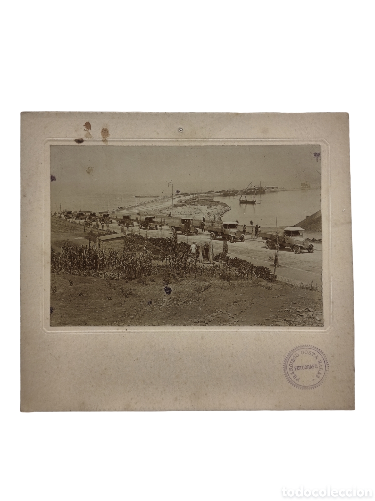 Fotograf&iacute;a antigua: CONVOY MILITAR EN EL PUERTO DE MELILLA - FRANCISCO COSTA SALAS
