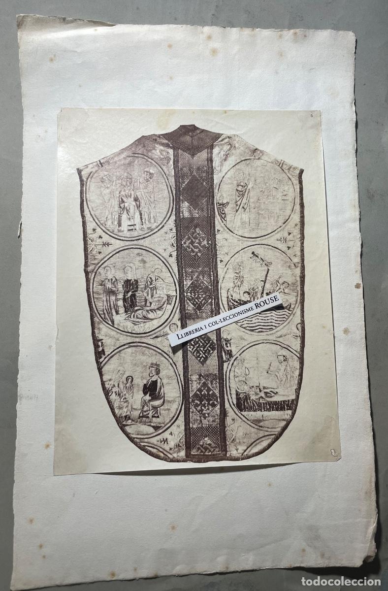 Fotograf&iacute;a antigua: ANTIGUA FOTOGRAFIA / ALB&Uacute;MINA - S.XIX - IMAGEN DE UNA CASULLA , MONTADA SOBRE PAPEL DE LA EPOCA -