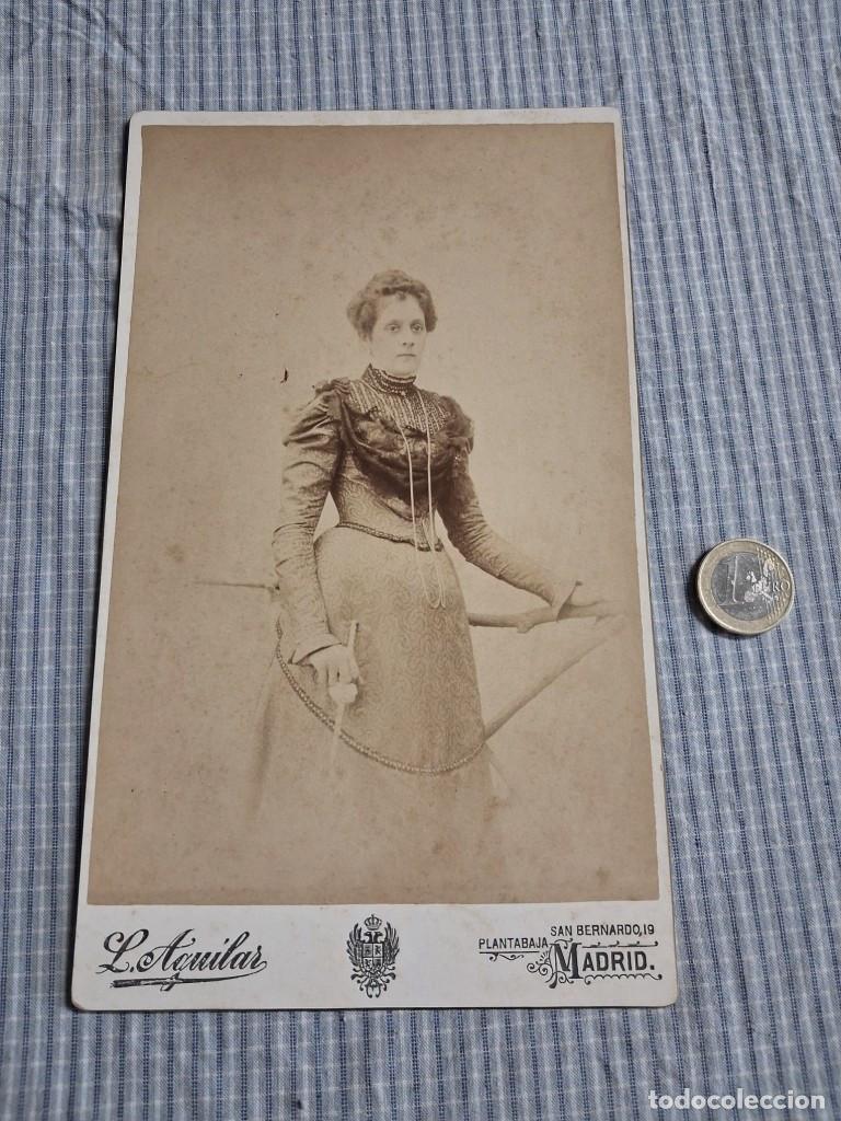 Fotograf&iacute;a antigua: Fotograf&iacute;a alb&uacute;mina Se&ntilde;ora. L. Aguilar. Madrid