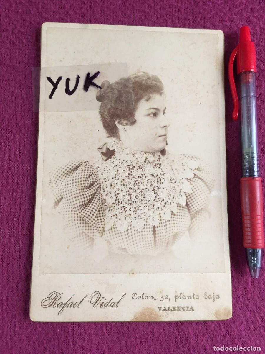 Fotograf&iacute;a antigua: BONITA FOTO DE MUJER DE VALENCIA ---- FOTOGRAFIA POR RAFAEL VIDAL --- SIGLO XIX - ALBUMINA