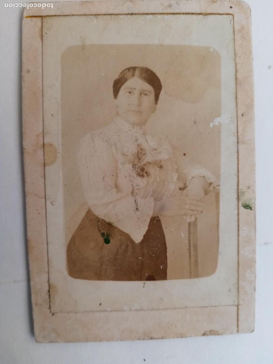 Fotograf&iacute;a antigua: PEQUE&Ntilde;A ALBUMINA DE SE&Ntilde;ORITA DEL SIGLO XIX