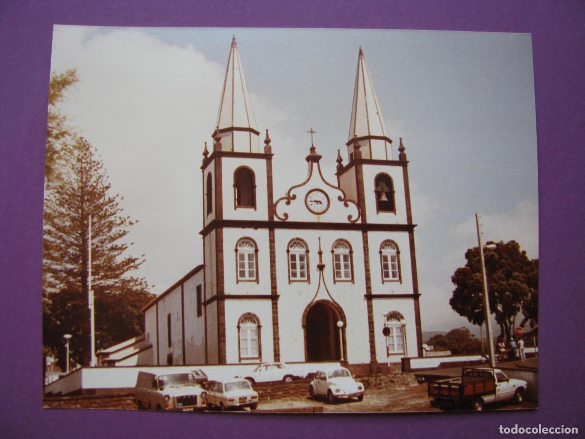 Fotograf&iacute;a antigua: FOTO DE LA IGLESIA SANTA MARIA. PUERTO DE MADALENA, ISLA PICO, AZORES. PORTUGAL. A&Ntilde;OS 1980. 13X10 CM