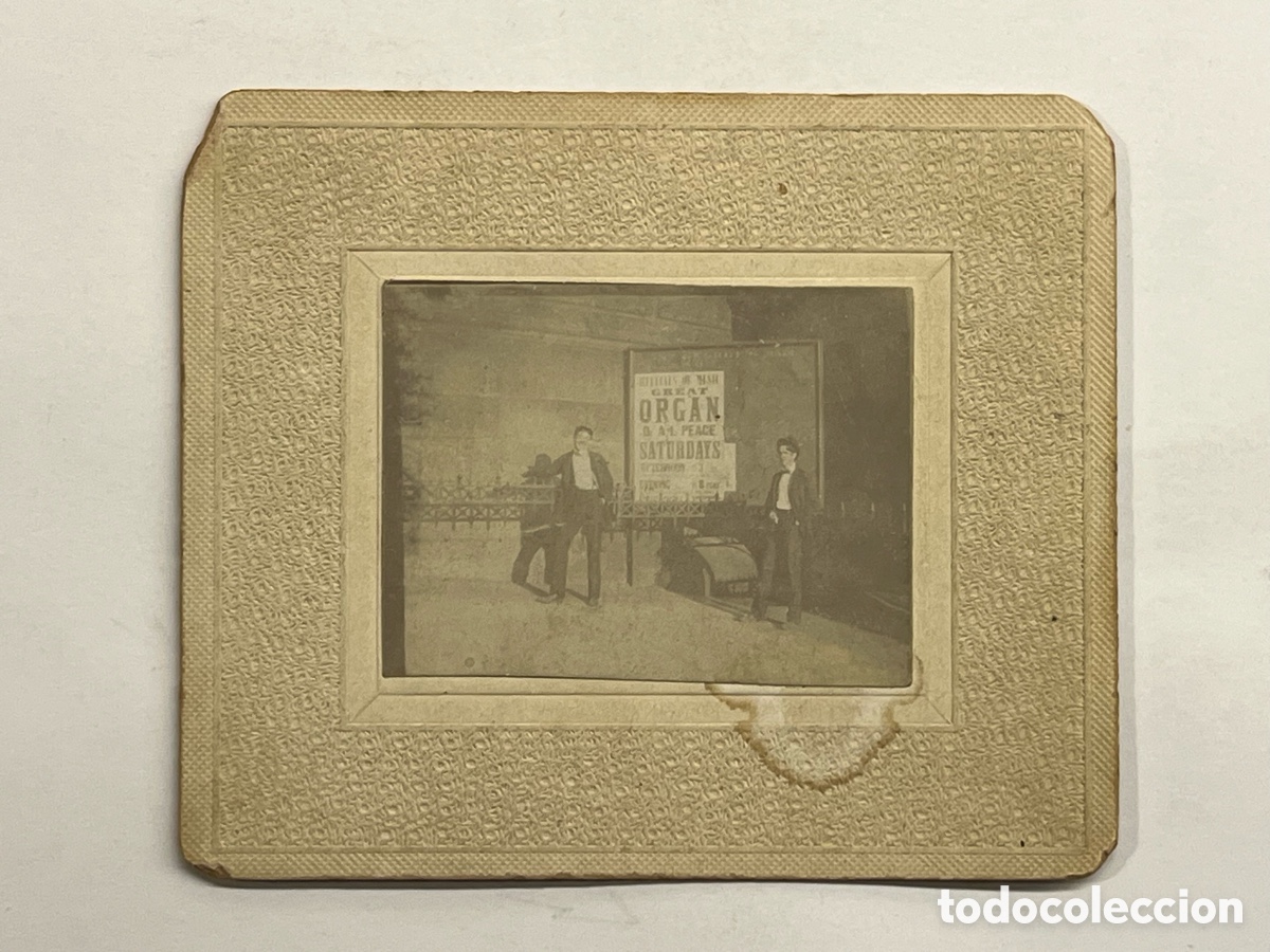 Fotograf&iacute;a antigua: LONDRES.. fotograf&iacute;a POCKET KODAK&hellip; Gran actuaci&oacute;n de los Organistas (h.1900?)
