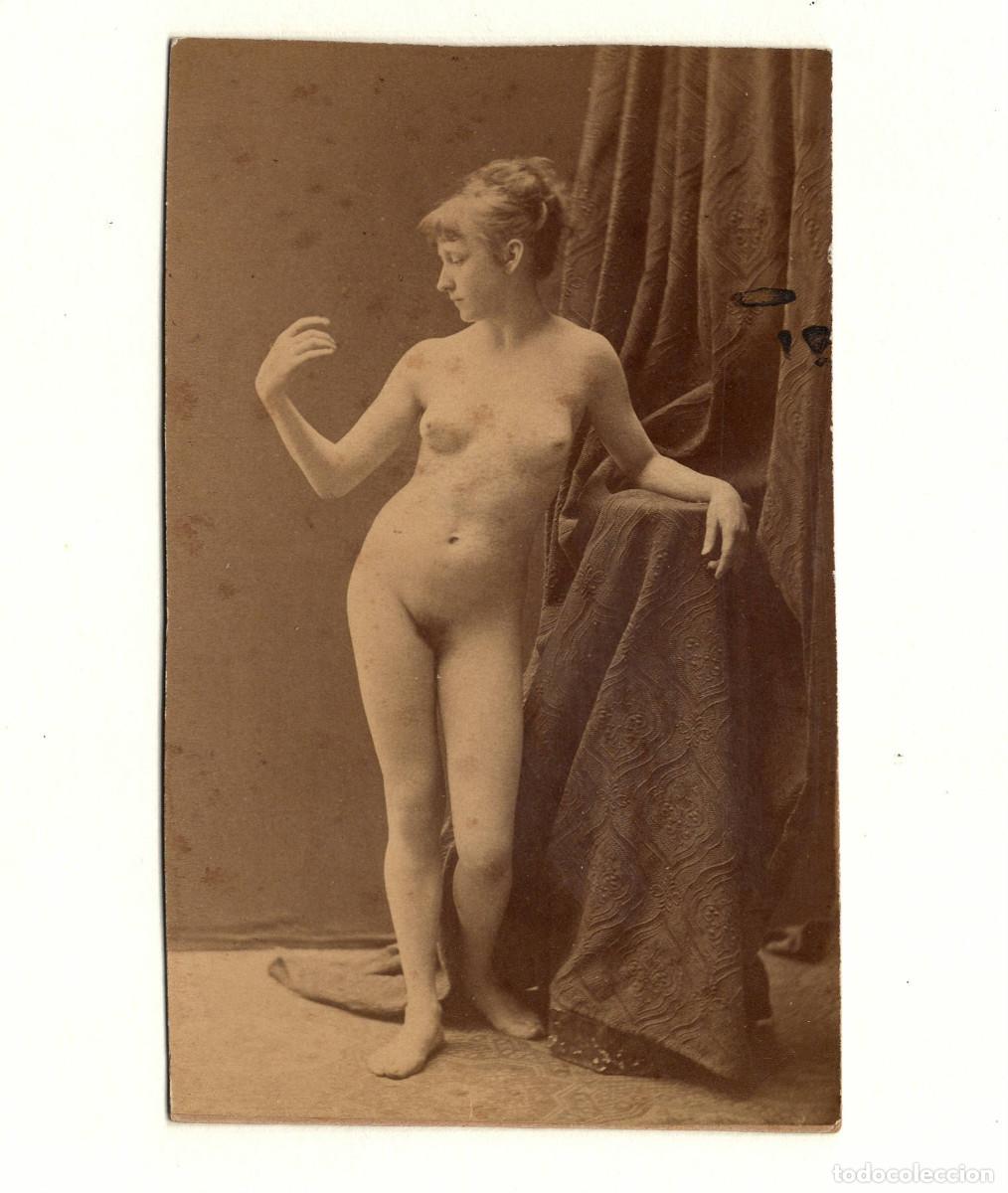 Fotograf&iacute;a antigua: Erotismo. Desnudo femenino de estudio 14x8,5cm.