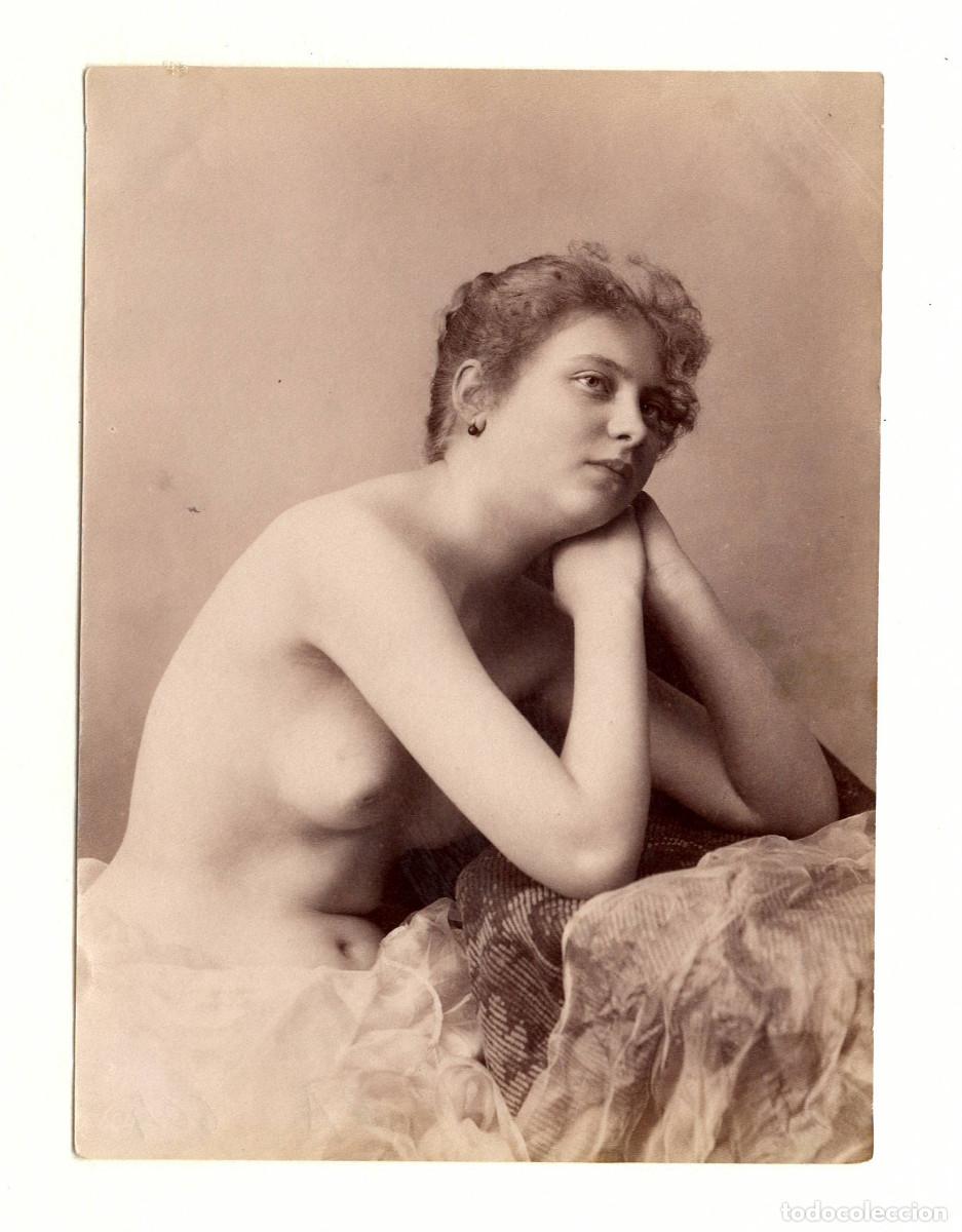 Fotograf&iacute;a antigua: Erotismo. Desnudo femenino de estudio, 1890's. 10x13cm.