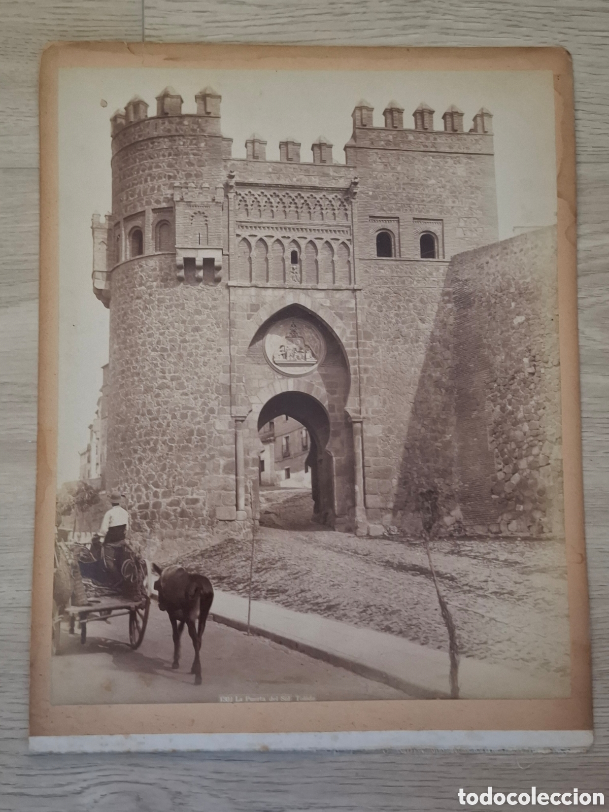 Fotograf&iacute;a antigua: Toledo. 1302. La puerta del Sol, y otra vista panor&aacute;mica de la entrada de Toledo