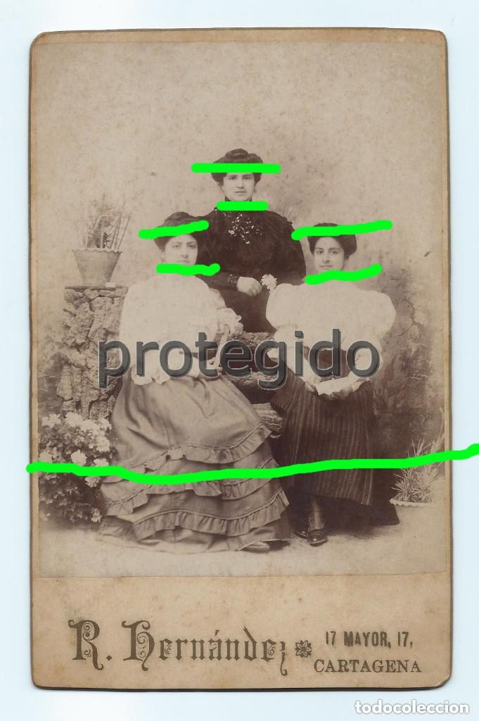 Alte Fotografie: EULALIA RUBIO, ROSA Y LOLA CONESA. FOT&Oacute;GRAFO R. HERN&Aacute;NDEZ. 17 MAYOR, 17. CARTAGENA. MURCIA.