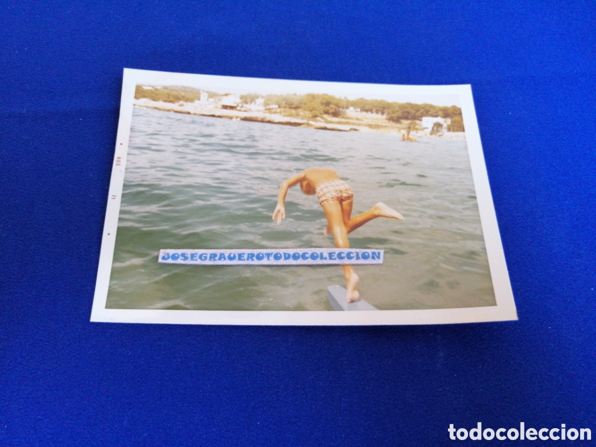 Fotograf&iacute;a antigua: PLAYA NI&Ntilde;O MODELO POSANDO SALTO FOTOGRAF&Iacute;A ANTIGUA SIGLO PASADO
