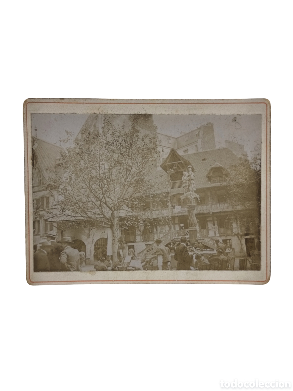 Fotograf&iacute;a antigua: Francia. Par&iacute;s - Exposici&oacute;n Universal De 1900 - Plaza Central Animada Del &rdquo;Village Suisse&rdquo; Y Fuente