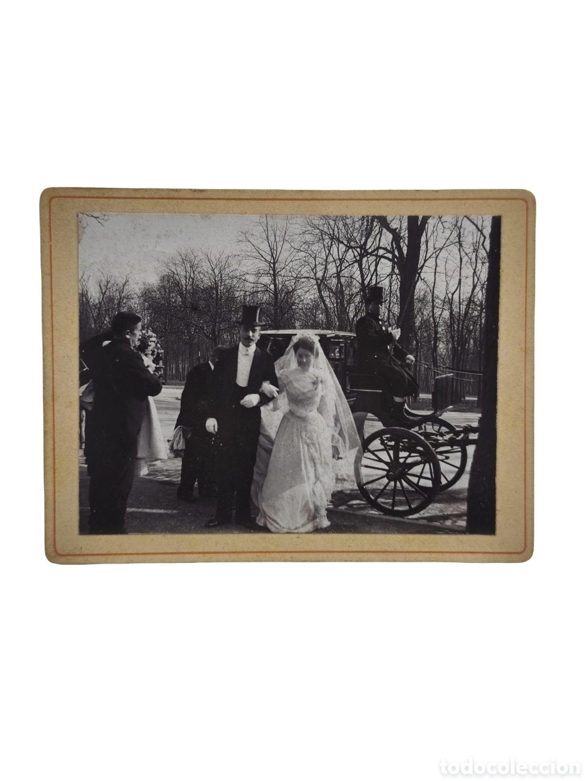 Fotograf&iacute;a antigua: Francia. Par&iacute;s - Elegante Boda Burguesa De La Belle &Eacute;poque Con Carruaje Y Cochero - Fotograf&iacute;a Antig