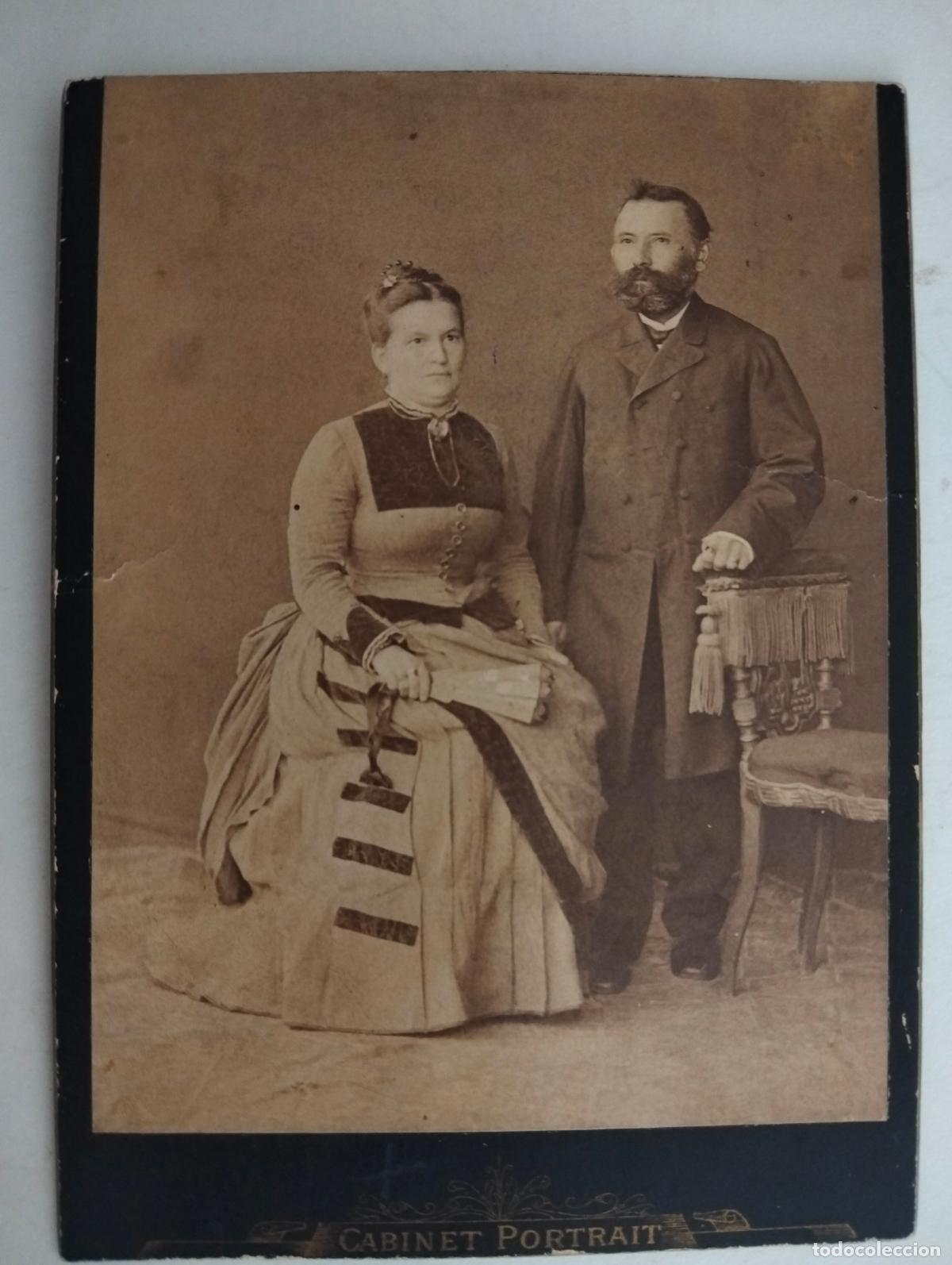 Fotografia antica: ANTIGUA FOTOGRAFIA, PRINCIPIO SIGLO XX, MEDIDA 11 X 15,5 CM, MATRIMONIO POSANDO