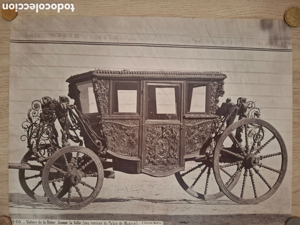 Antique Photography: N&ordm; 260. Voiture de la Reine Jeanne la folle (des remises du Palais de Madrid). J. Laurent, Madrid