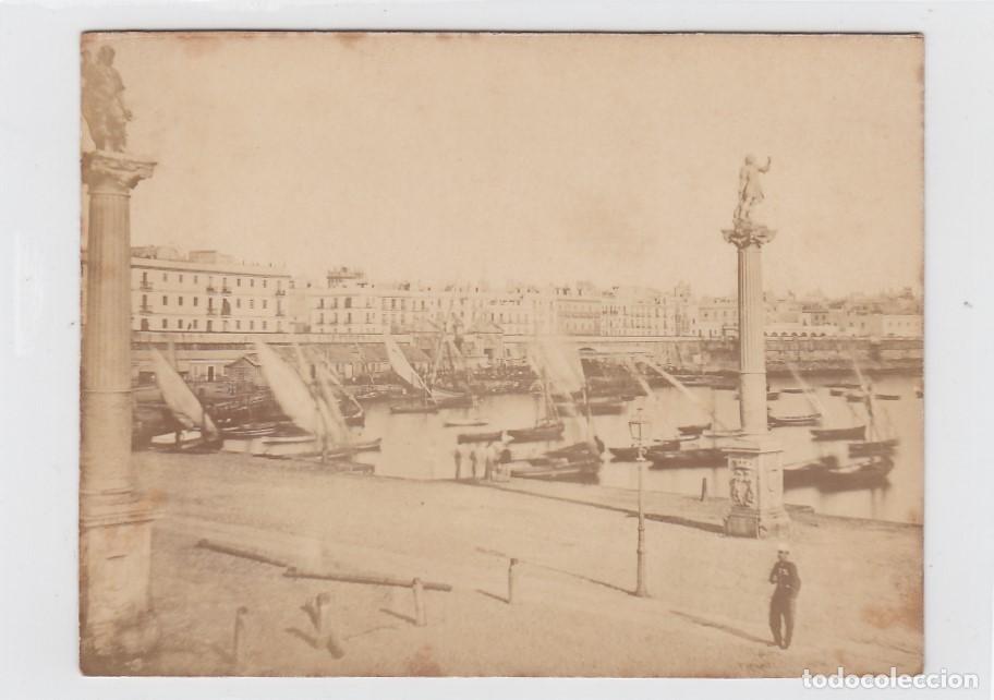 Fotograf&iacute;a antigua: C&aacute;diz. Fotograf&iacute;a antigua. Muelle. Tama&ntilde;o: 13 x 10 ctms.