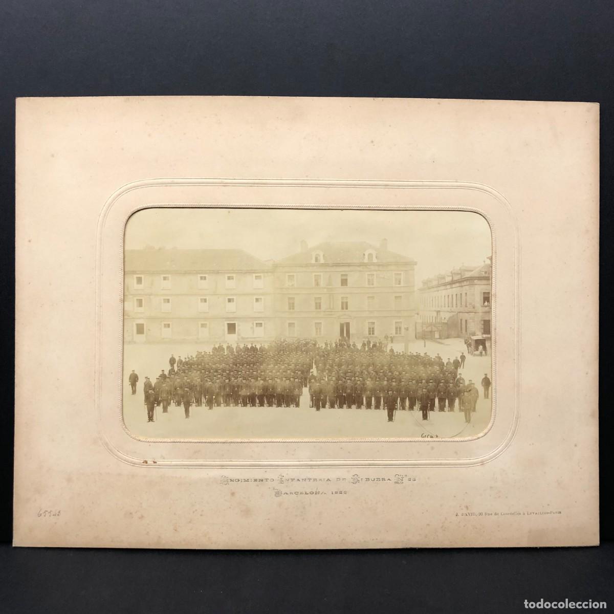 Fotograf&iacute;a antigua: REGIMIENTO INFANTERIA DE ALBUERA N&ordm; 26 - BARCELONA 1886 - J. DAVID - PARIS - 33,5 X 25,5 CM/ 424