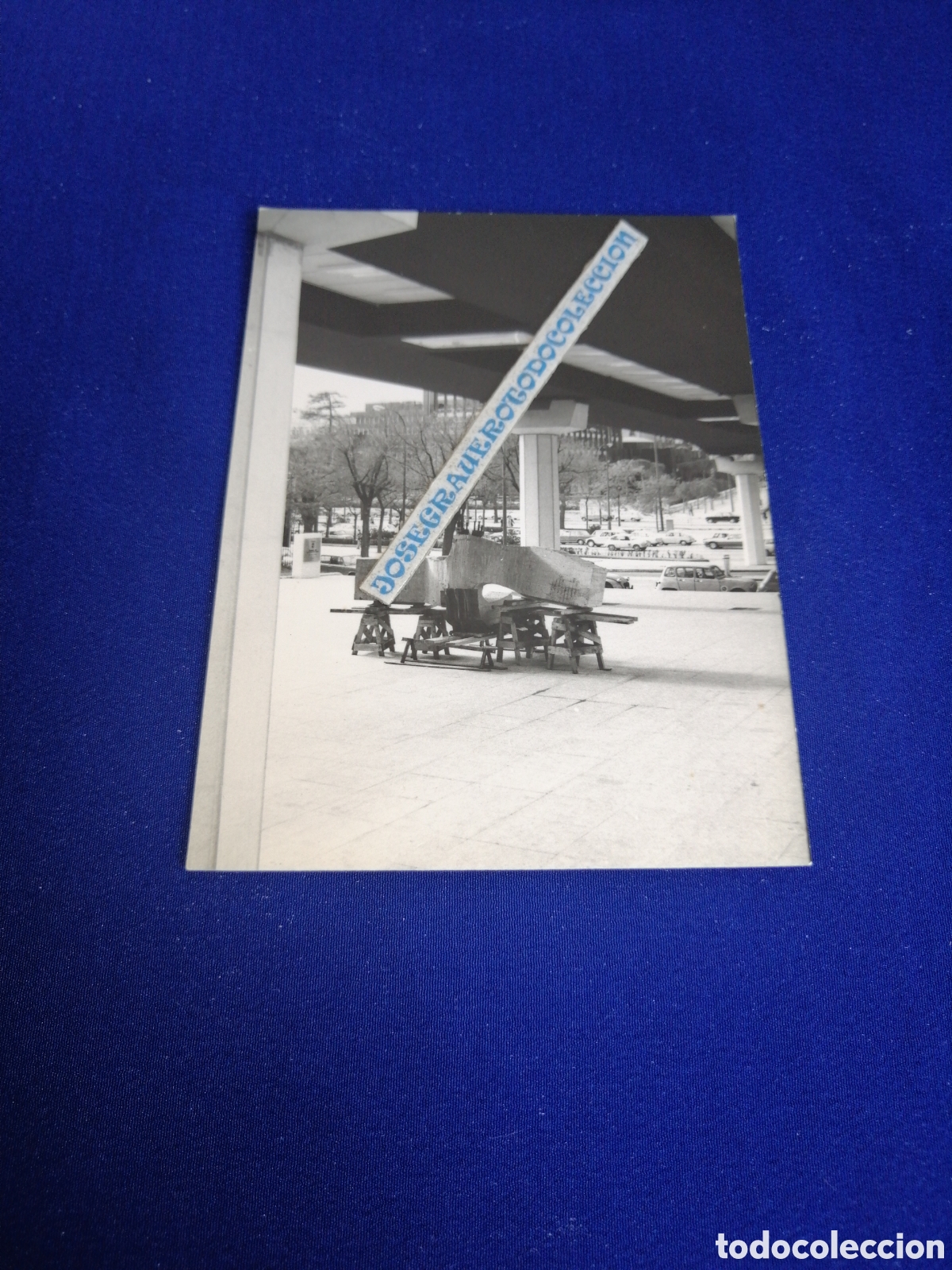 Fotograf&iacute;a antigua: MADRID - MUSEO AL AIRE 1972 - ARTISTA : CHILLIDA -FOTO HECHA ANTES DE COLOCAR LA OBRA