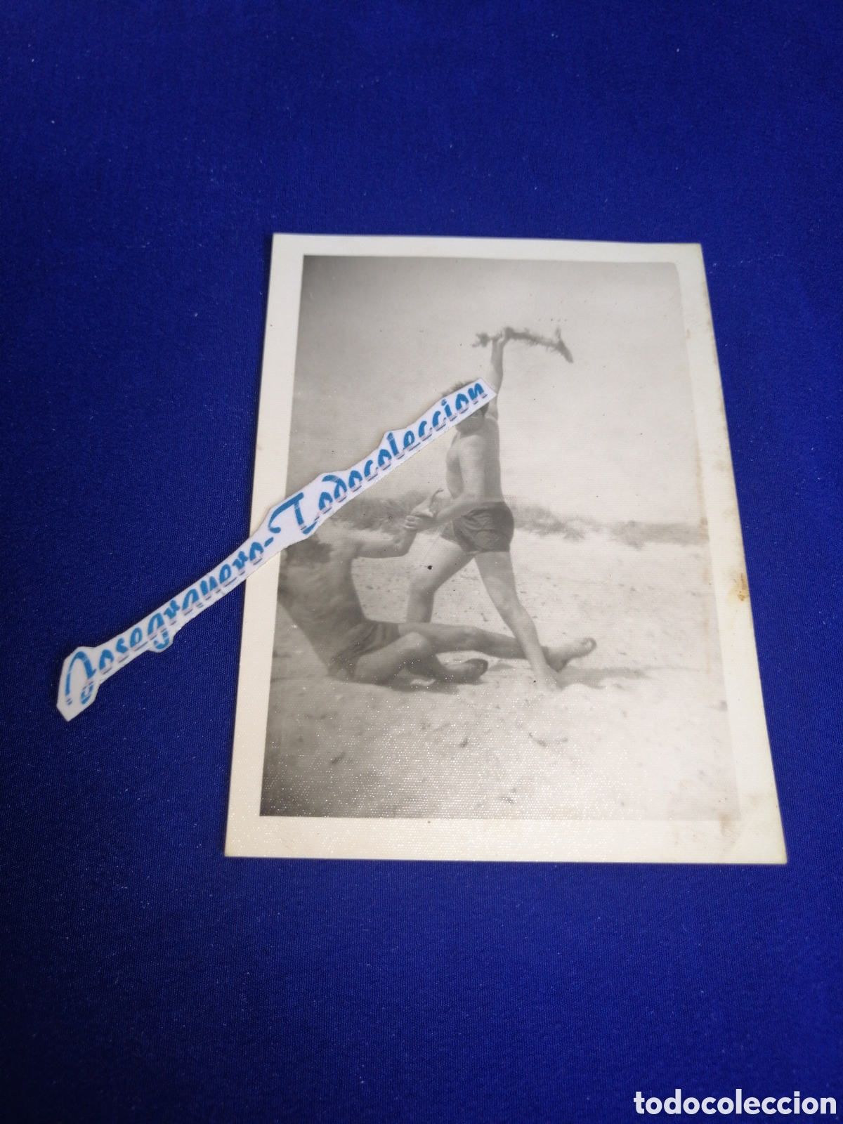 Fotograf&iacute;a antigua: PLAYA MODELOS EN BA&Ntilde;ADOR EN POSE HUMORISTICA FOTOGRAF&Iacute;A ANTIGUA SIGLO PASADO