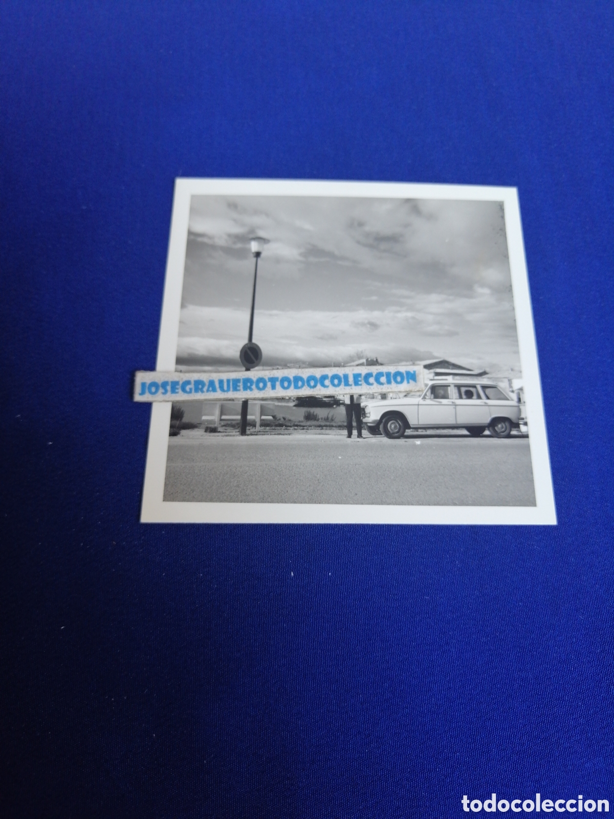 Fotograf&iacute;a antigua: PEUGEOT 204 BREAK - FOTOGRAF&Iacute;A