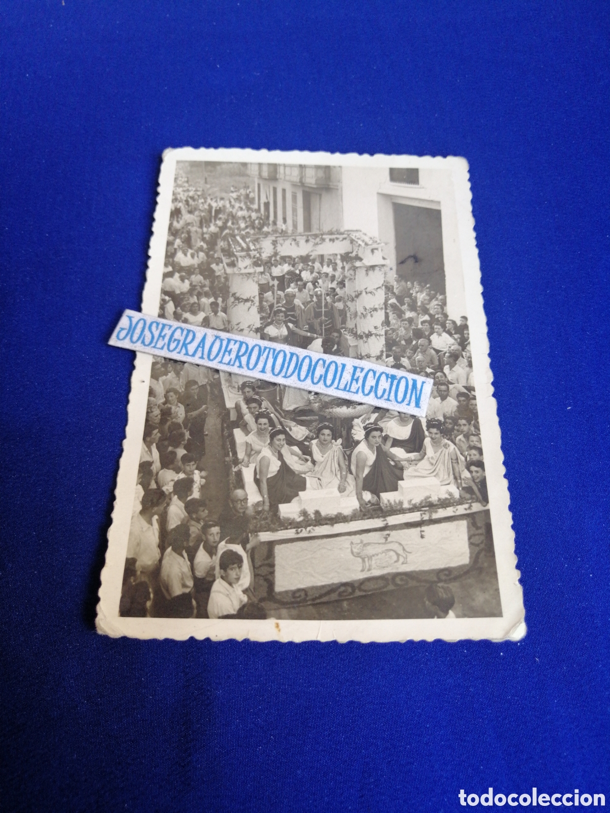 Fotograf&iacute;a antigua: CARROZA FESTIVIDAD CON MODELOS DE ROMANOS SELLO FOTOGR&Aacute;FICO E. UTRILLA (VALENCIA)