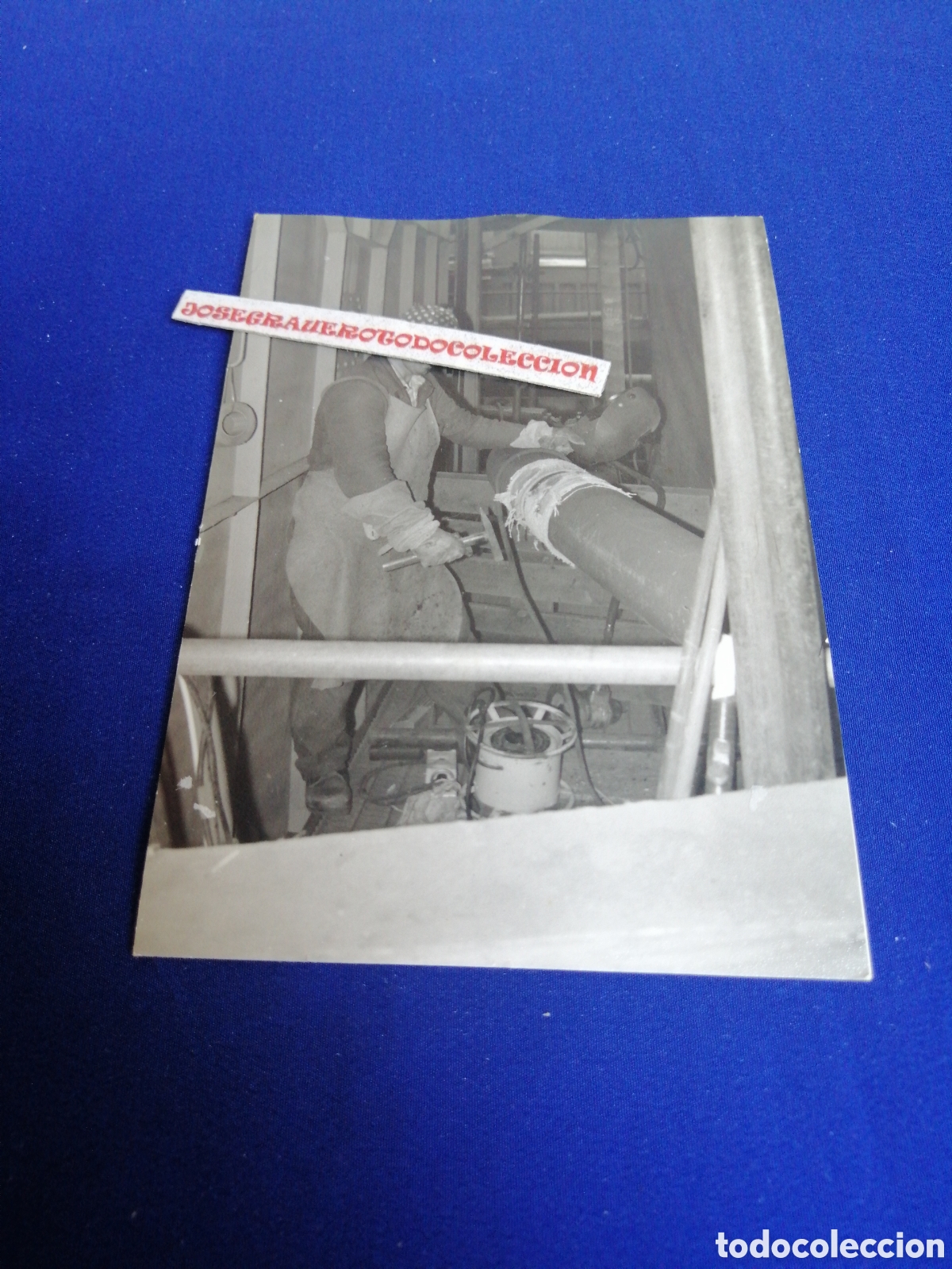 Fotograf&iacute;a antigua: OPERARIO - TRABAJANDO CENTRAL TERMICA - SETUBAL PORTUGAL A&Ntilde;O 1978 FOTOGRAF&Iacute;A ANTIGUA