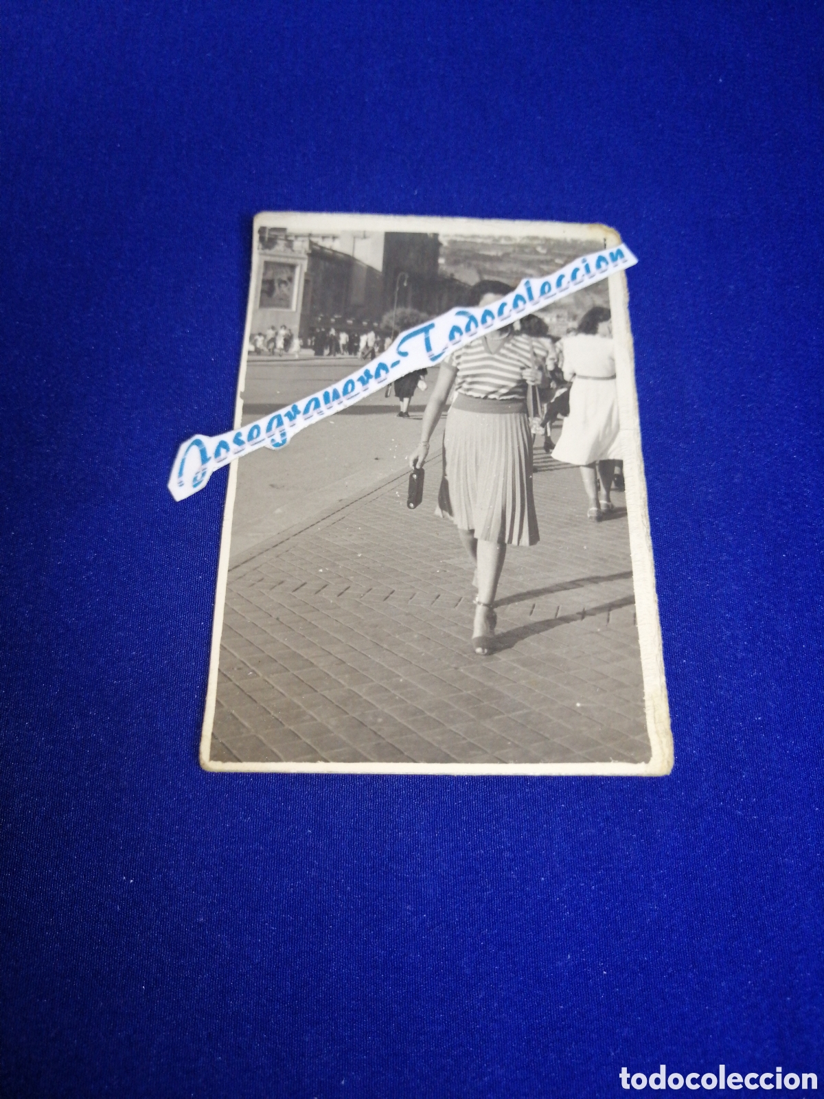 Fotograf&iacute;a antigua: SAN SEBASTI&Aacute;N (PA&Iacute;S VASCO) A&Ntilde;O 1948 MODELO POSANDO FOTOGRAF&Iacute;A ANTIGUA SIGLO PASADO SELLO FOTOGR&Aacute;FICO