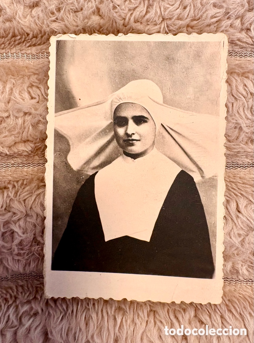 Fotograf&iacute;a antigua: Fotograf&iacute;a Antigua Hija de la Caridad (A&ntilde;os 40/50) - Sello Foto Vega (Palencia) - Paredes de Nava