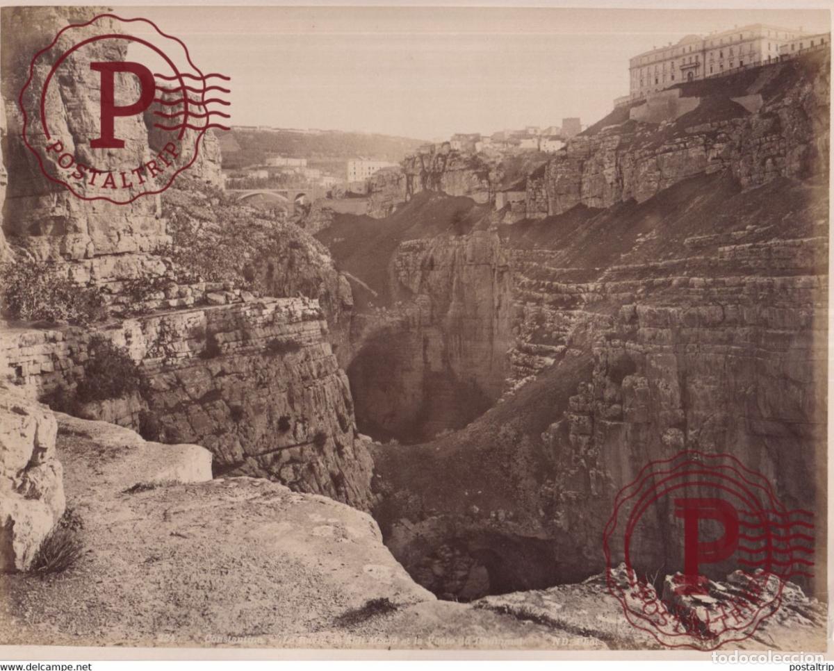 Fotografia antiga: ARGELIA CONSTANTINE LE RAVIN DE SIDI-M&Eacute;CID ET LA VO&Ucirc;TE DU RHUMMEL ND PHOT 27 X 21 CM ALGERIA ALGERIE