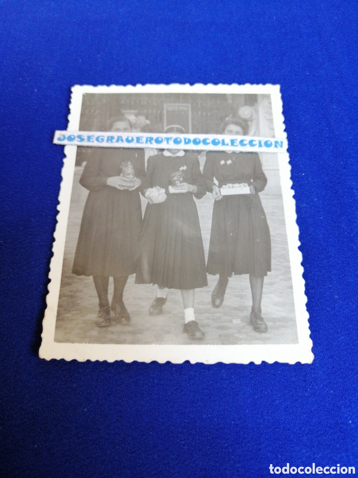 Fotograf&iacute;a antigua: DOMUND NI&Ntilde;AS HUCHAS A&Ntilde;O 1951 FOTOGRAF&Iacute;A ANTIGUA SIGLO PASADO SELLO VICENTE DAMIAN (VALENCIA)