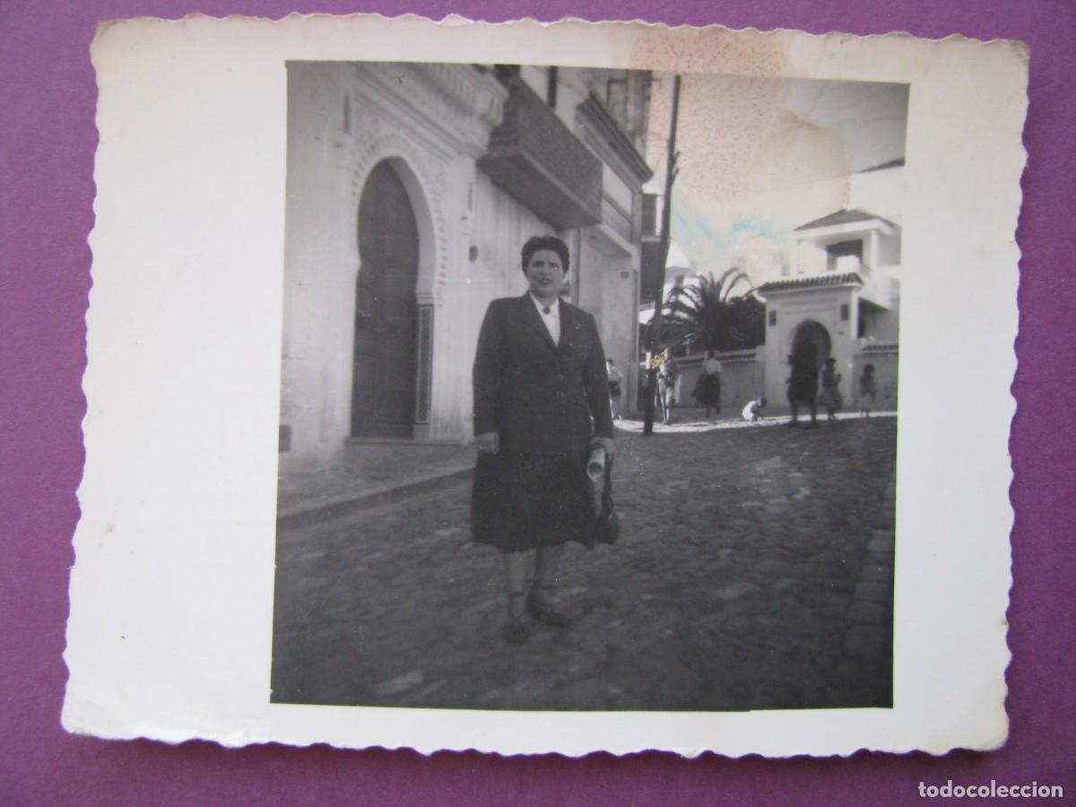Fotograf&iacute;a antigua: FOTO DE UNA MUJER. MARRUECOS. SELLO FOTOGRAFO CASA ROS. 9X7 CM