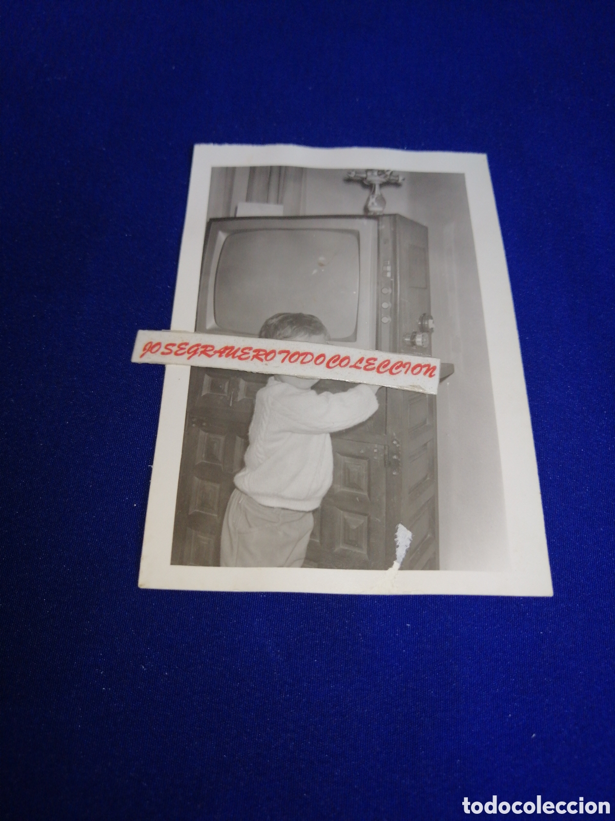 Fotograf&iacute;a antigua: NI&Ntilde;O MODELO CON TELEVISOR FOTOGRAF&Iacute;A ANTIGUA SIGLO PASADO