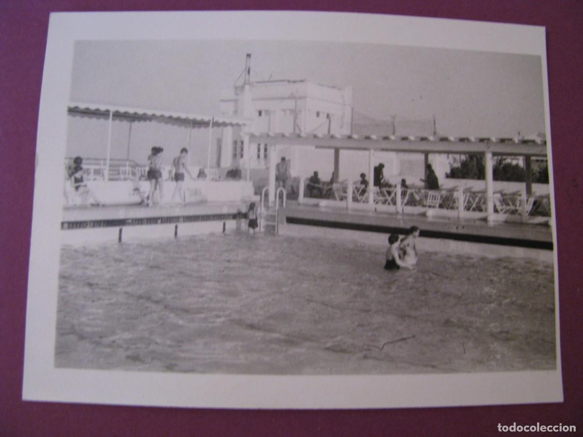 Fotograf&iacute;a antigua: ANTIGUA FOTO SIN IDENTIFICAR EL LUGAR. PISCINA. 10X7,5 CM