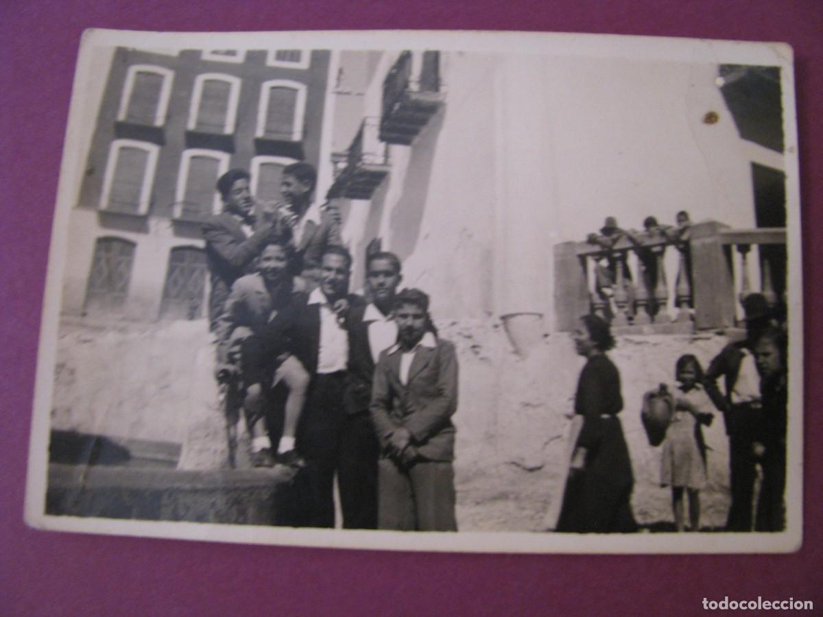 Fotograf&iacute;a antigua: ANTIGUA FOTO SIN IDENTIFICAR EL LUGAR. 8X5,5 CM. A&Ntilde;O 1942